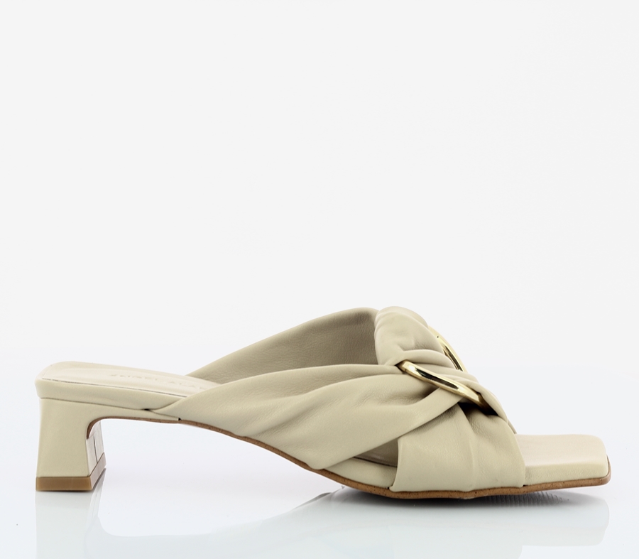 ANGEL ALARCON|CAMILA 26030